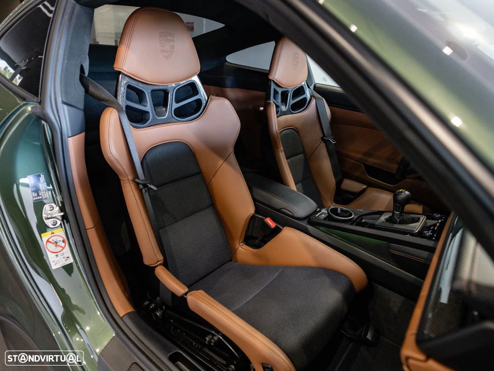 Porsche 911 (992) GT3 Touring Package - 32