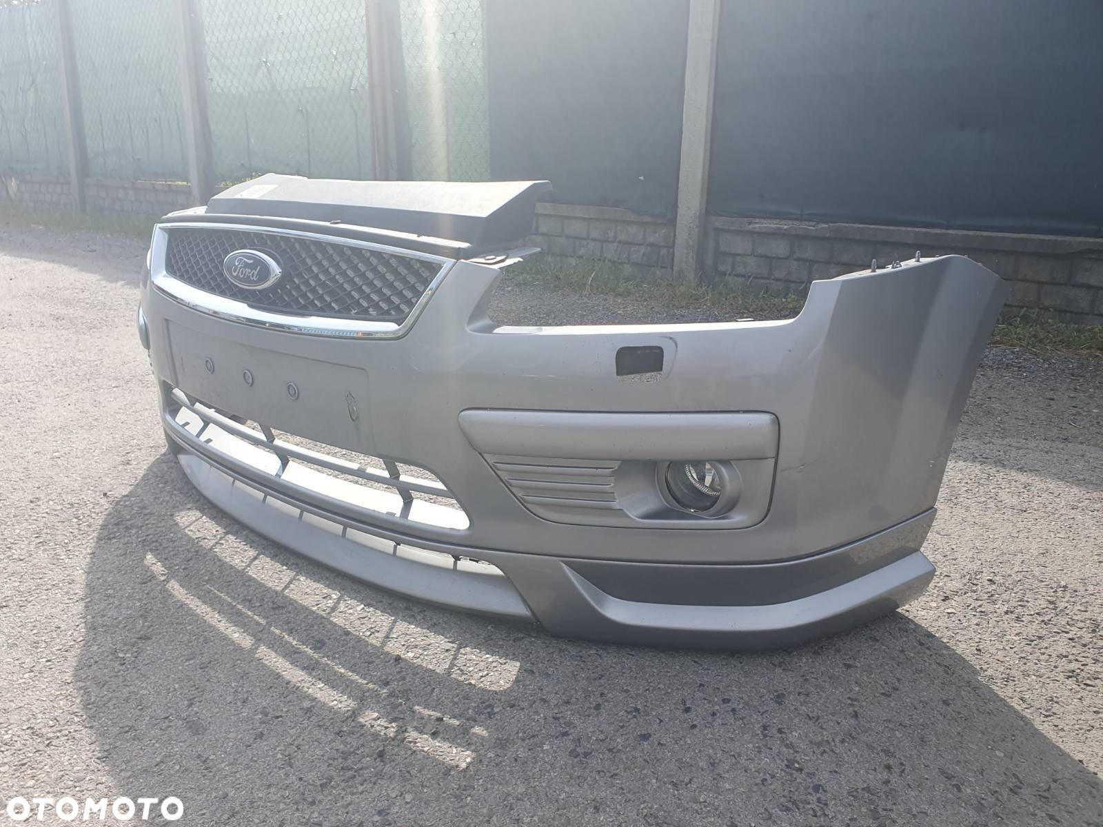 ZDERZAK PRZÓD FORD FOCUS MK2 II KOD D1 - 2