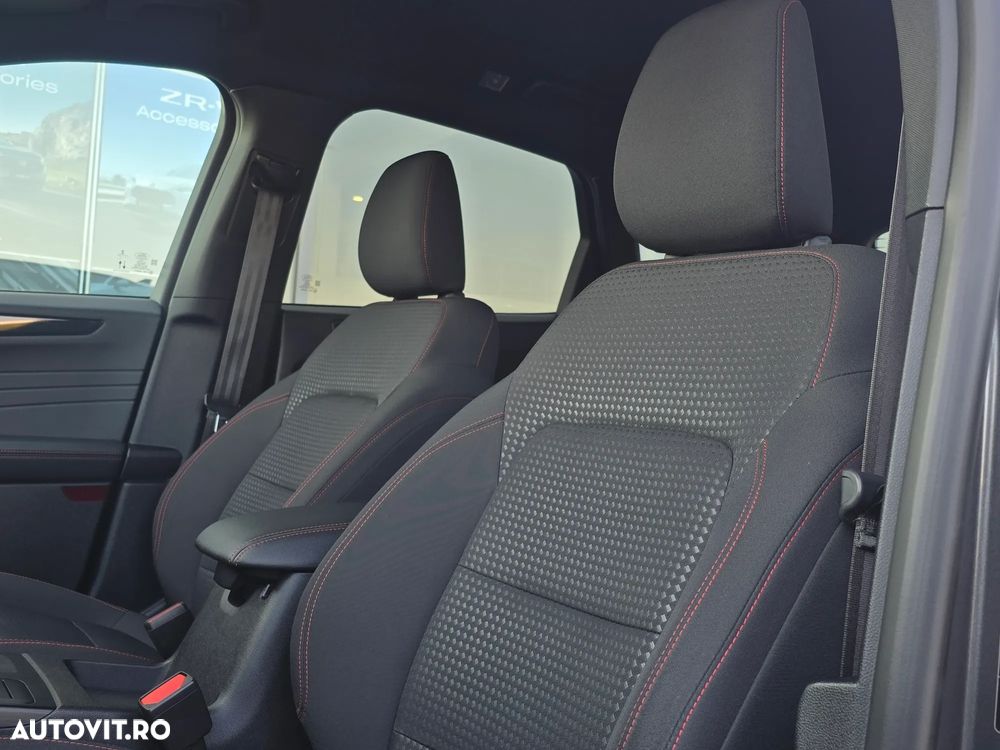 Ford Kuga 2.5 Duratec FHEV AWD ST Line - 17