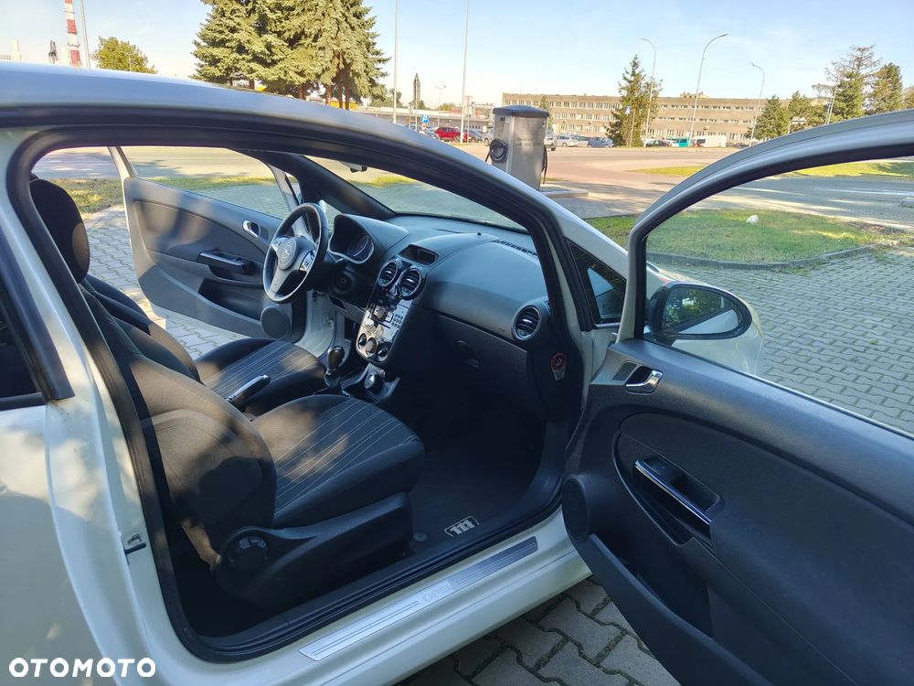 Opel Corsa - 9