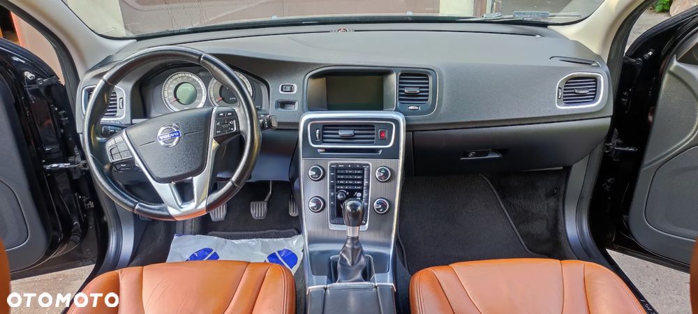 Volvo S60 T3 Summum - 12