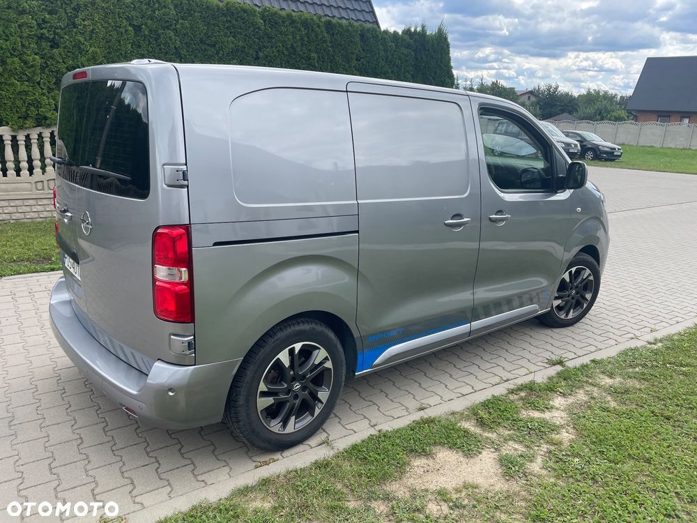 Opel Vivaro - 11