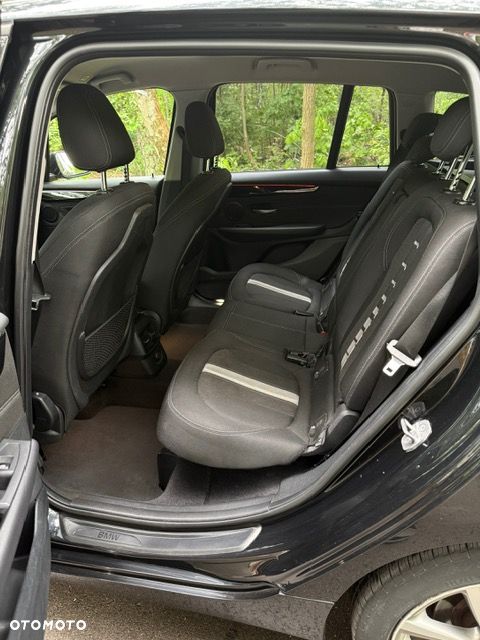 BMW Seria 2 218d xDrive Sport Line - 11