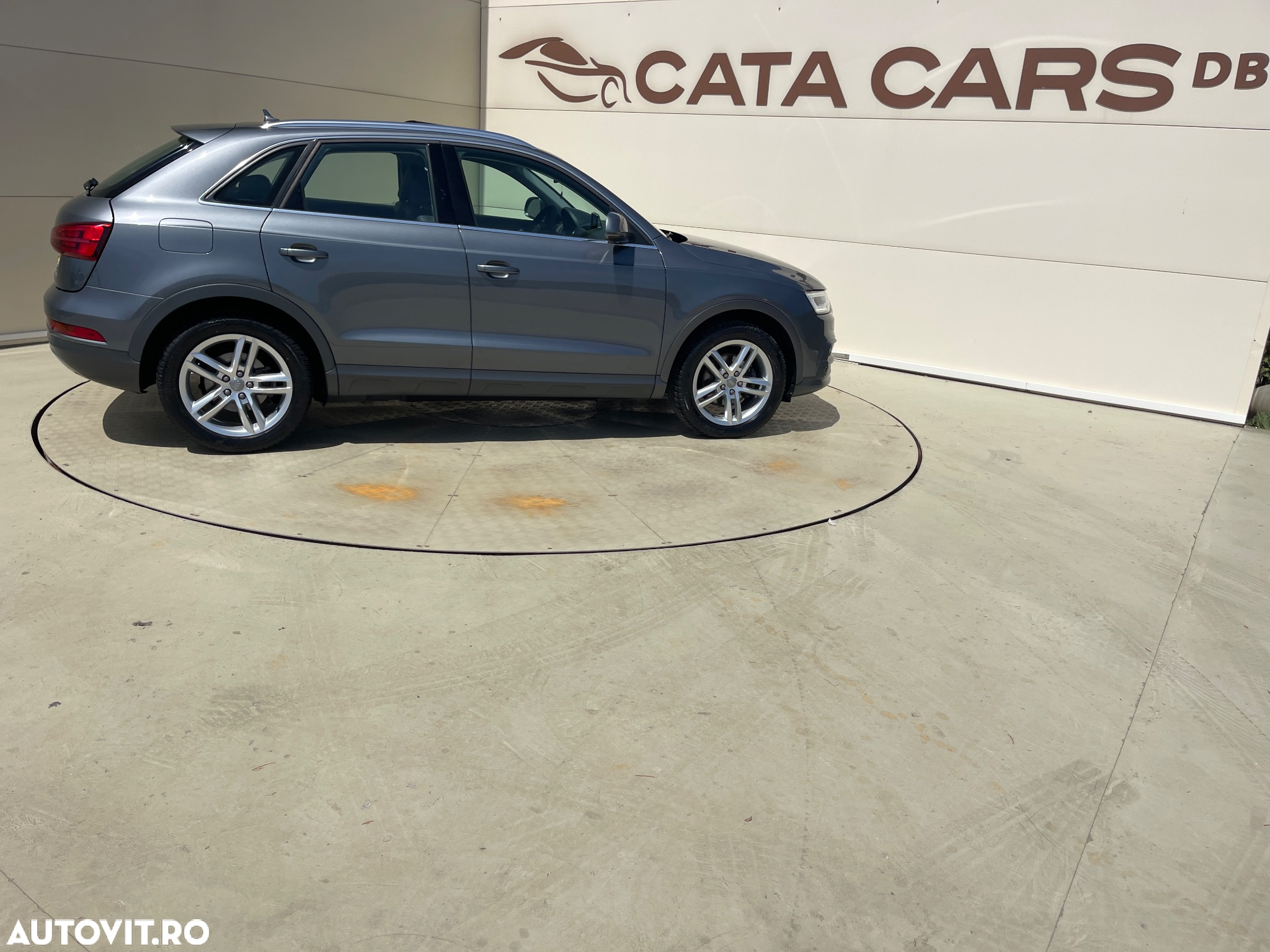 Audi Q3 2.0 TDI Quattro S tronic design - 16