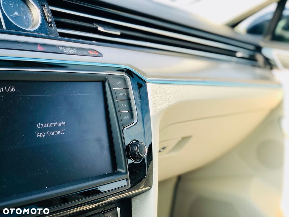 Volkswagen Passat 2.0 TDI BMT Highline DSG - 22