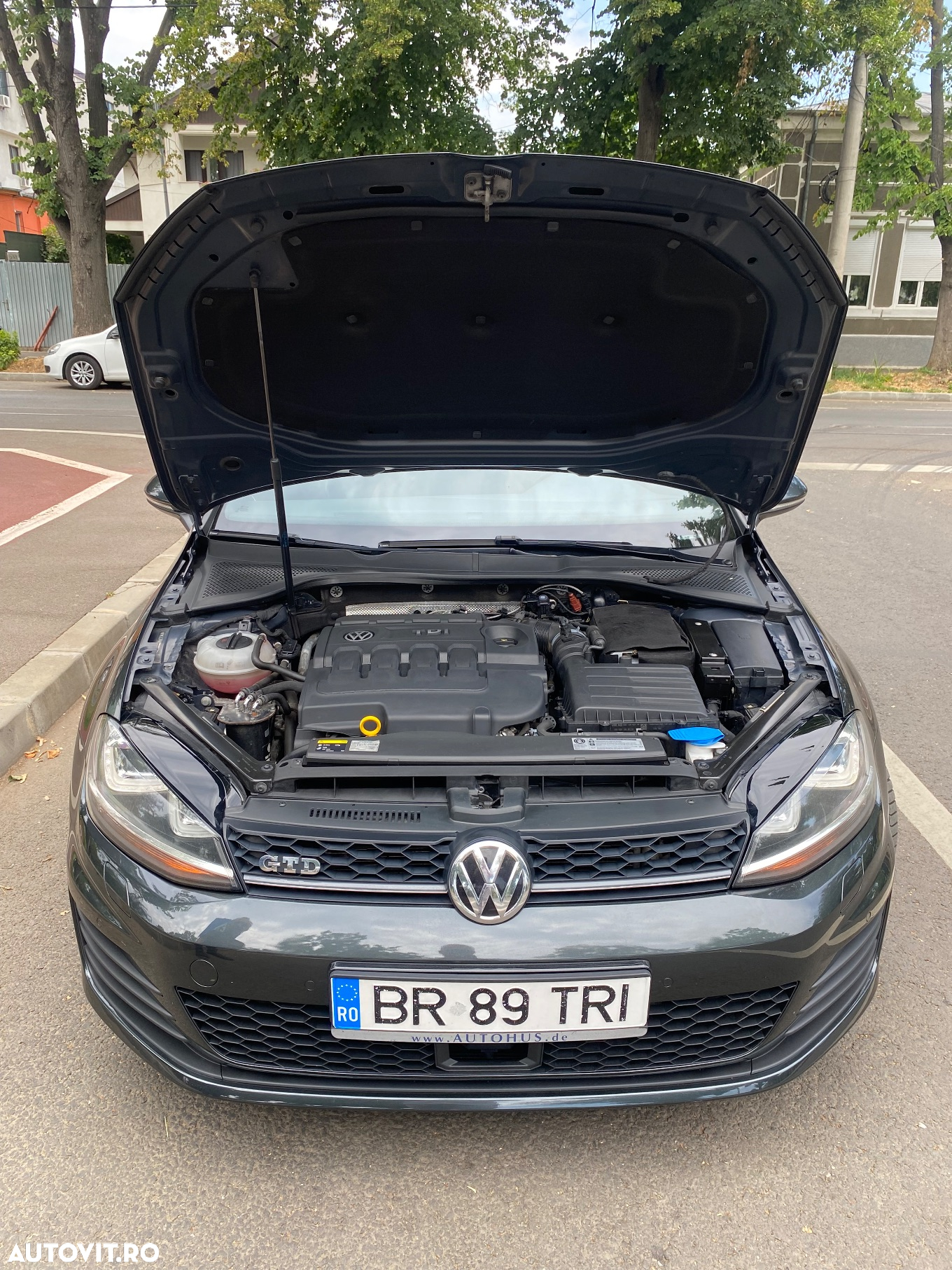 Volkswagen Golf 2.0 TDI DPF BMT GTD - 26