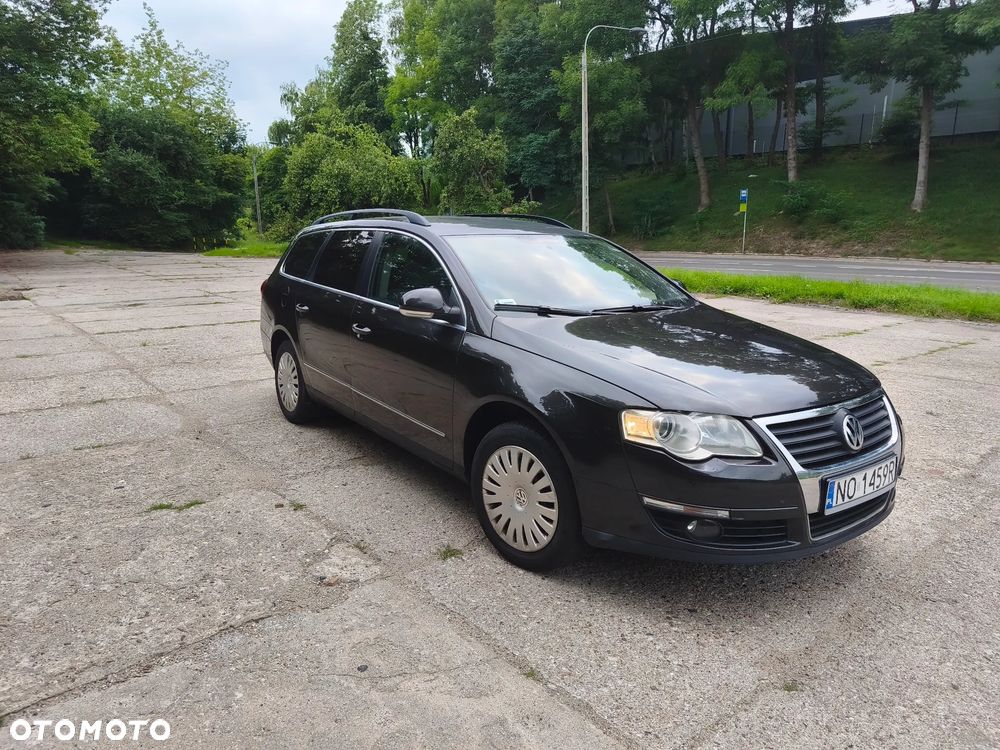Volkswagen Passat 2.0 FSI Comfortline - 1
