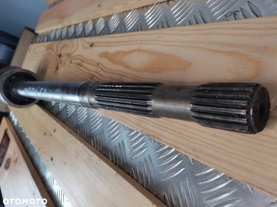 CAT TH 62 {Połoś napędowa Clark-Hurth} - 5