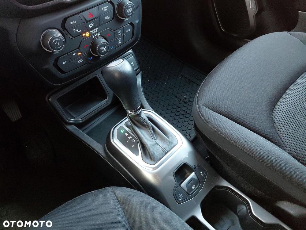 Jeep Renegade - 20