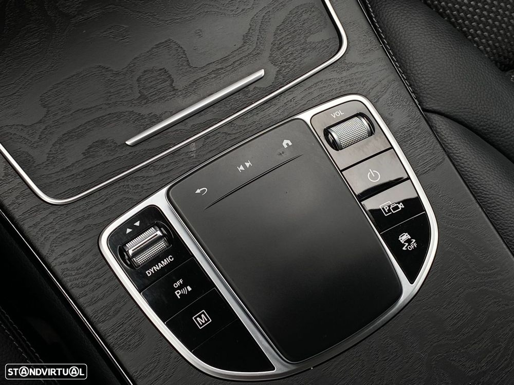 Mercedes-Benz GLC 300 - 26