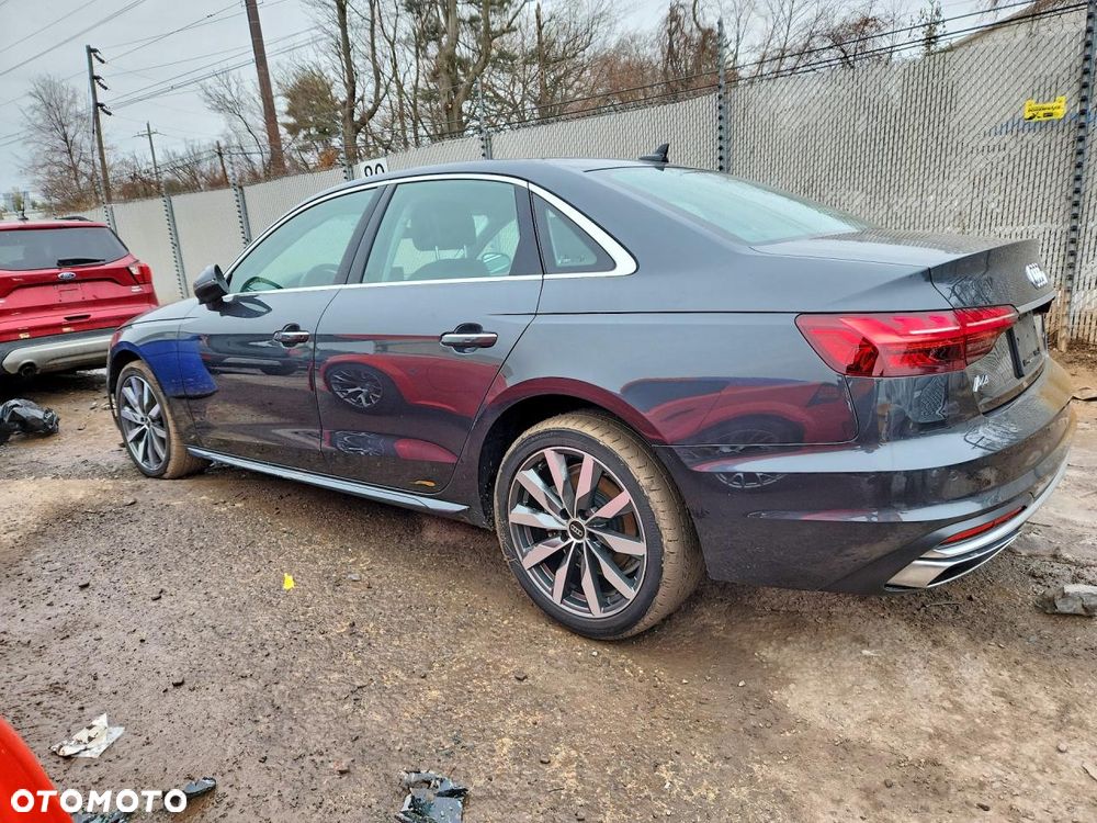 Audi A4 Avant 40 TFSI quattro S tronic - 3