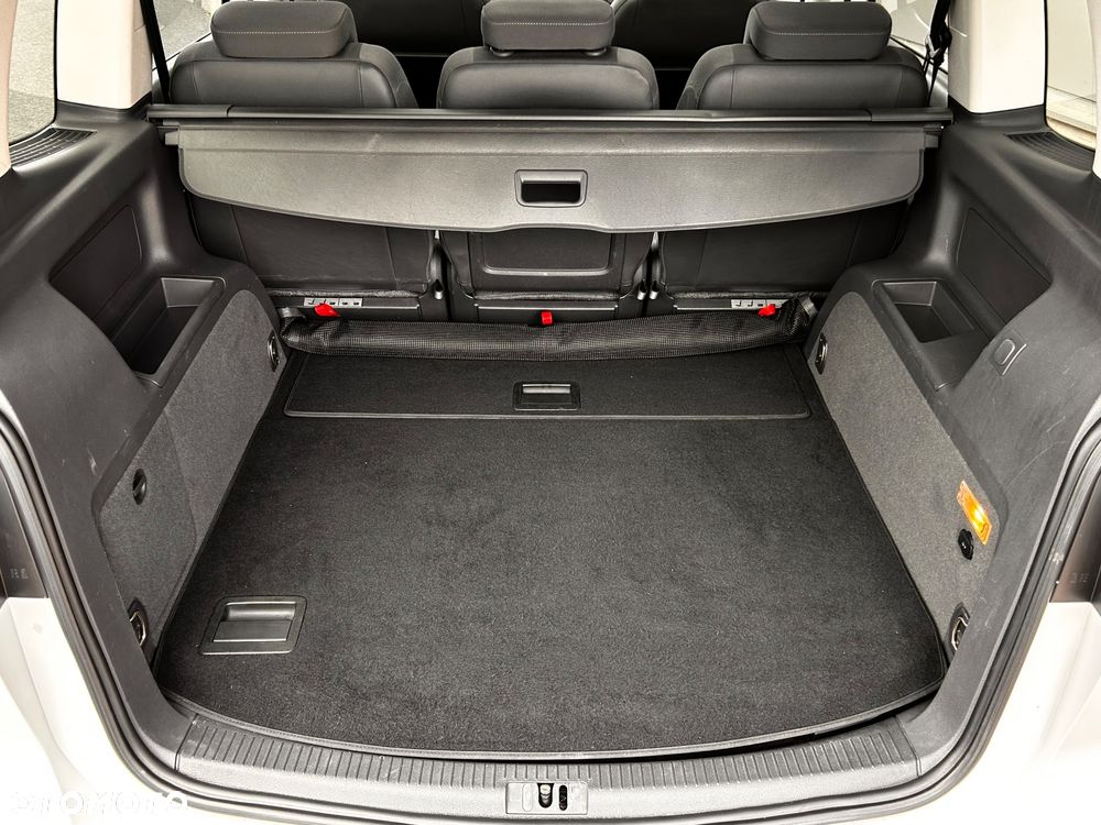 Volkswagen Touran 1.6 TDI DPF Highline - 38