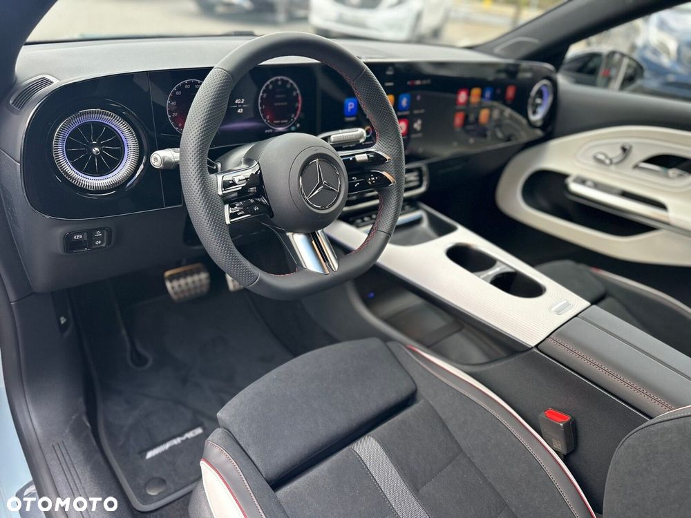 Mercedes-Benz CLA - 16