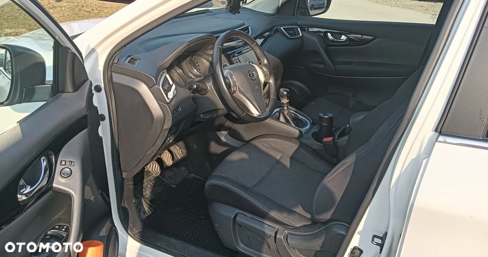 Nissan Qashqai 1.5 dCi N-Connecta EU6 - 4