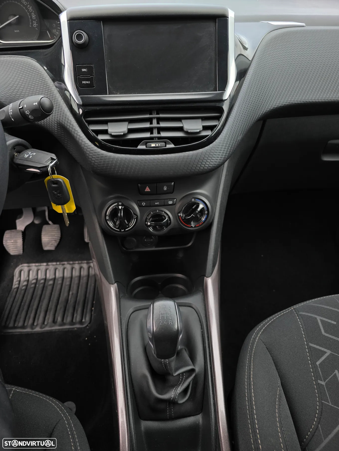 Peugeot 2008 1.2 PureTech Style - 16