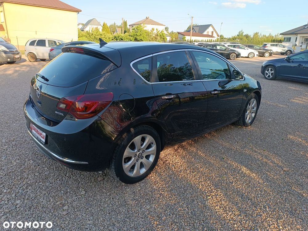 Opel Astra 1.7 CDTI Cosmo - 14