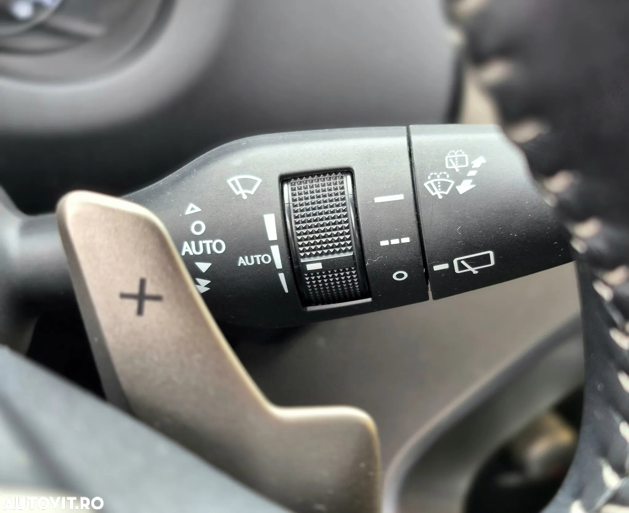 Lexus Seria NX - 19