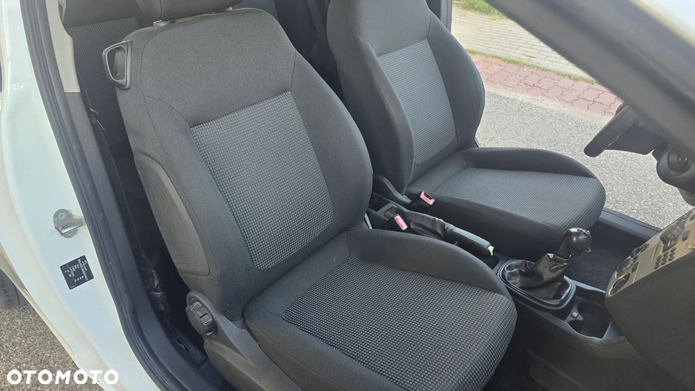 Opel Corsa - 22