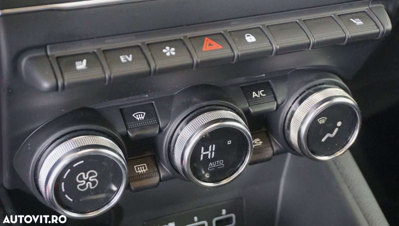 Renault Captur E-Tech Plug-In-Hybrid Intens - 10