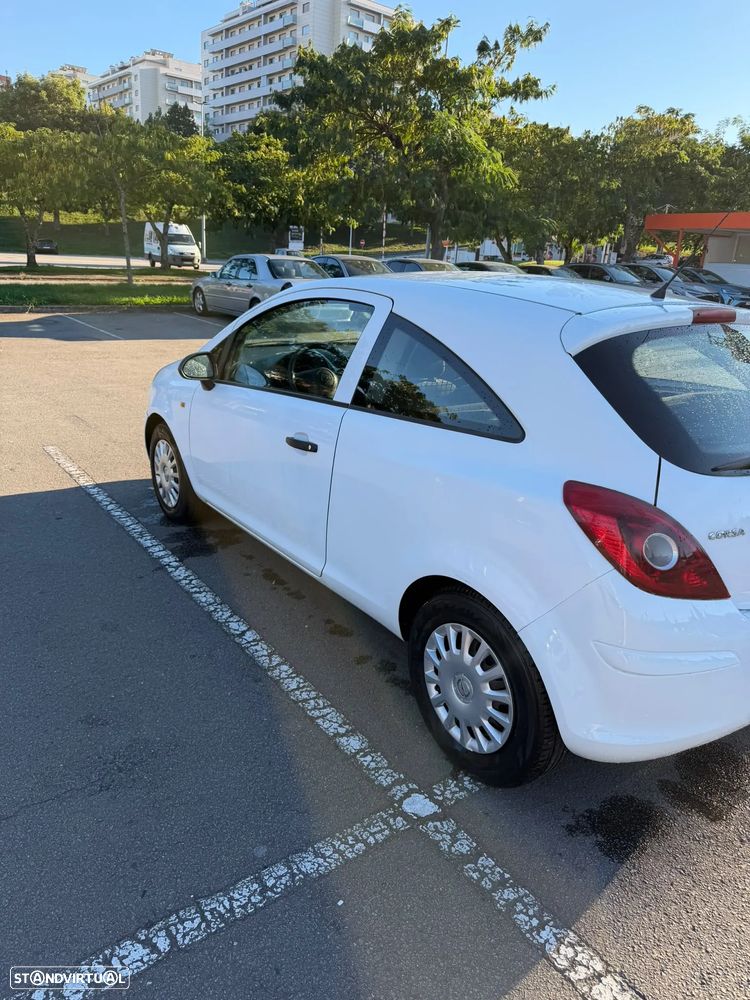 Opel Corsa - 4