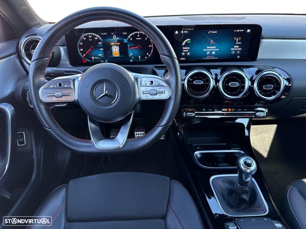 Mercedes-Benz A 180 d AMG Line - 12