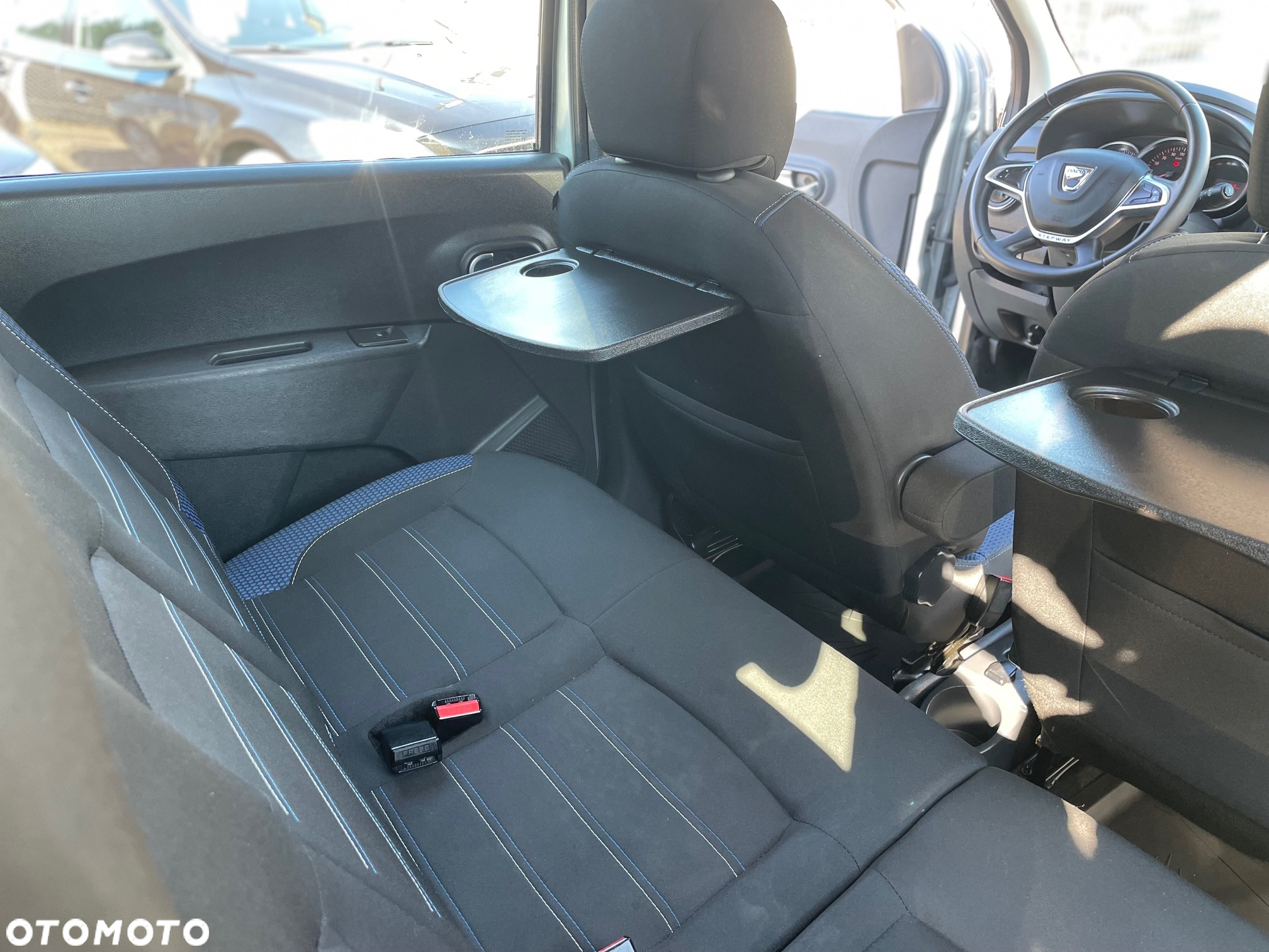 Dacia Lodgy Blue dCi 115 (7-Sitzer) Stepway Selection Blue - 12