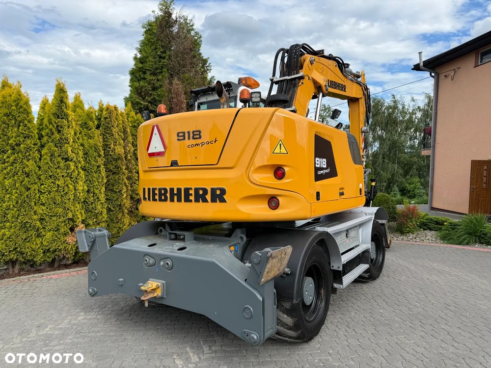 Liebherr 918 Compact  Rototilt + Szczypce - 8