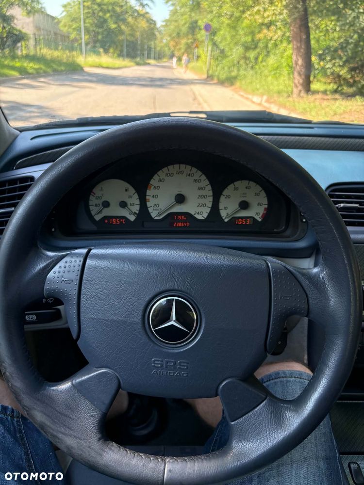 Mercedes-Benz CLK 200 - 18