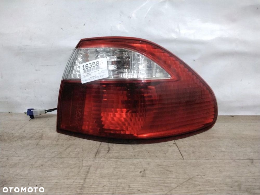 mazda 626 lampa tył prawa - 1