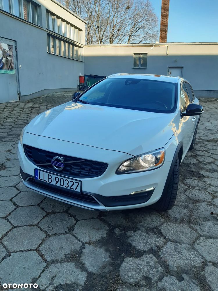 Volvo V60 Cross Country - 6