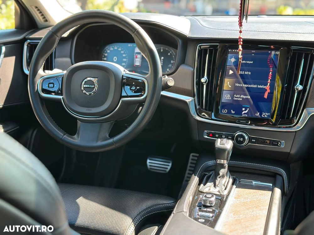 Volvo V90 D5 AWD - 13