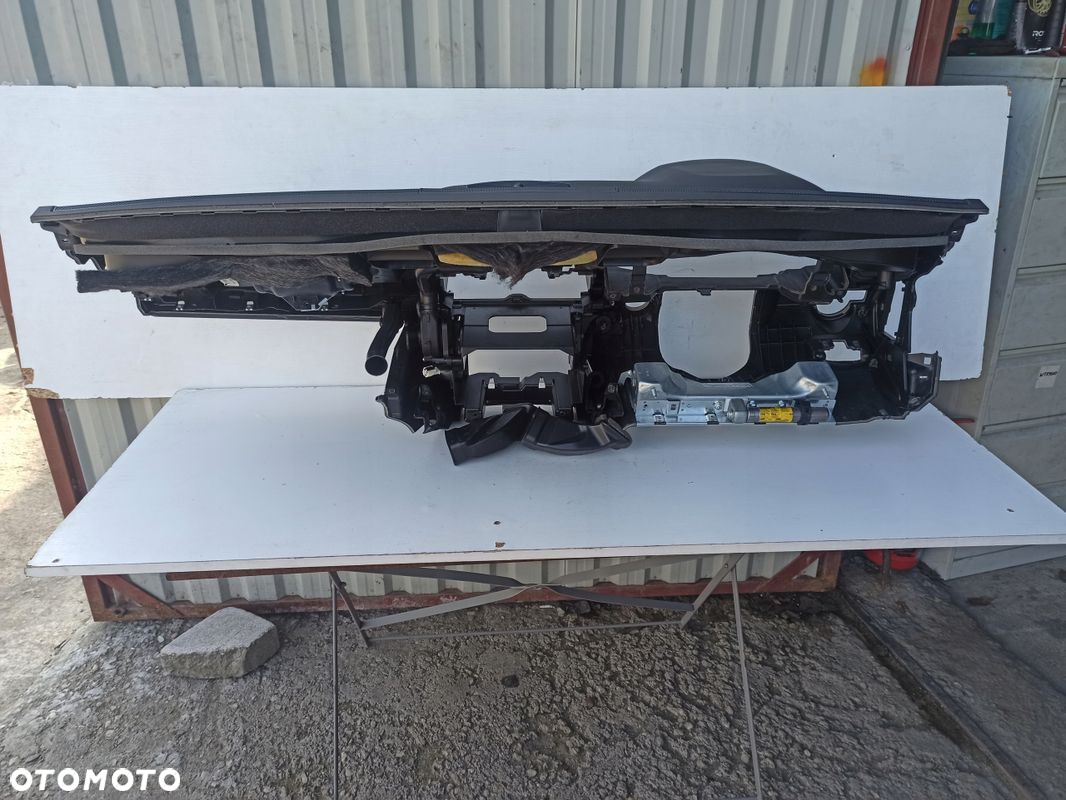 Deska rozdzielcza konsola kokpit MERCEDES C-KLASA W207 Lift Coupe 50tys km - 11
