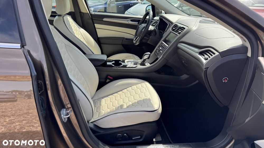 Ford Mondeo 2.0 TDCi Bi-Turbo STart-Stopp PowerShift-A Vignale - 30