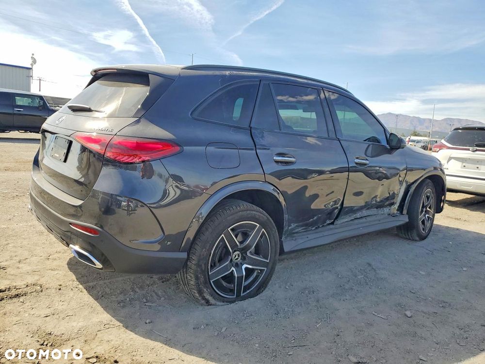 Mercedes-Benz GLC - 4