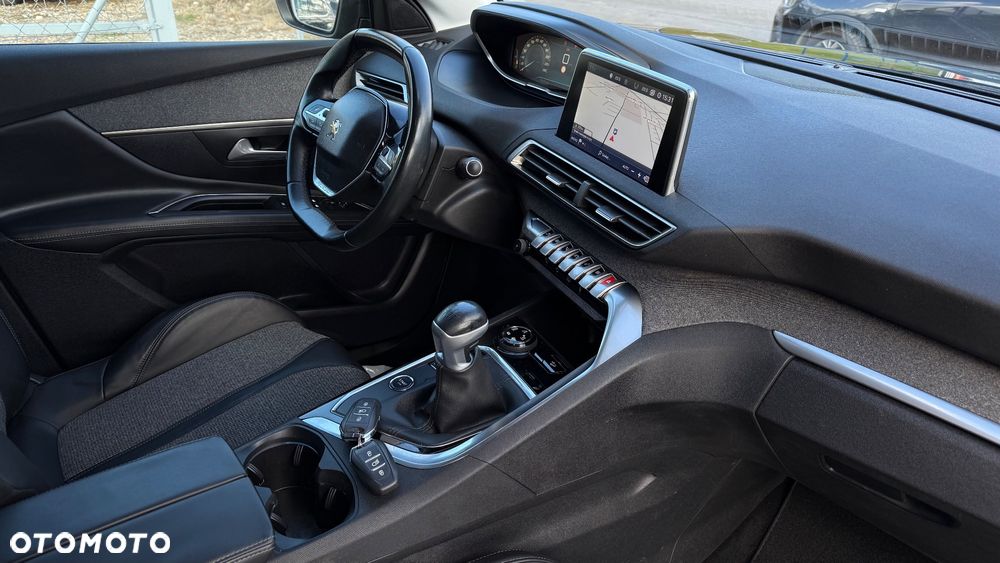 Peugeot 3008 1.6 BlueHDi Allure S&S - 18