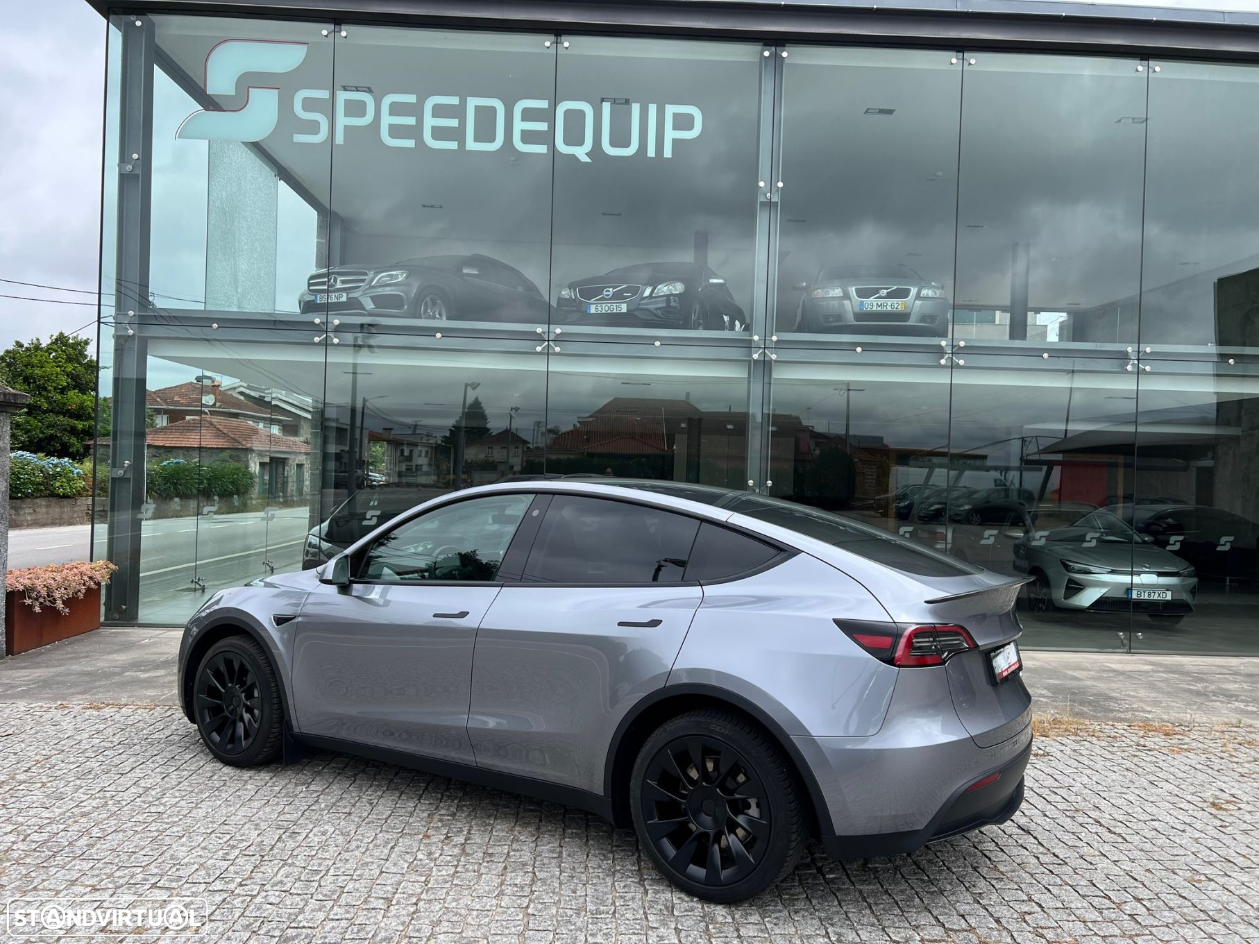 Tesla Model Y Long Range Tração Traseira - 4