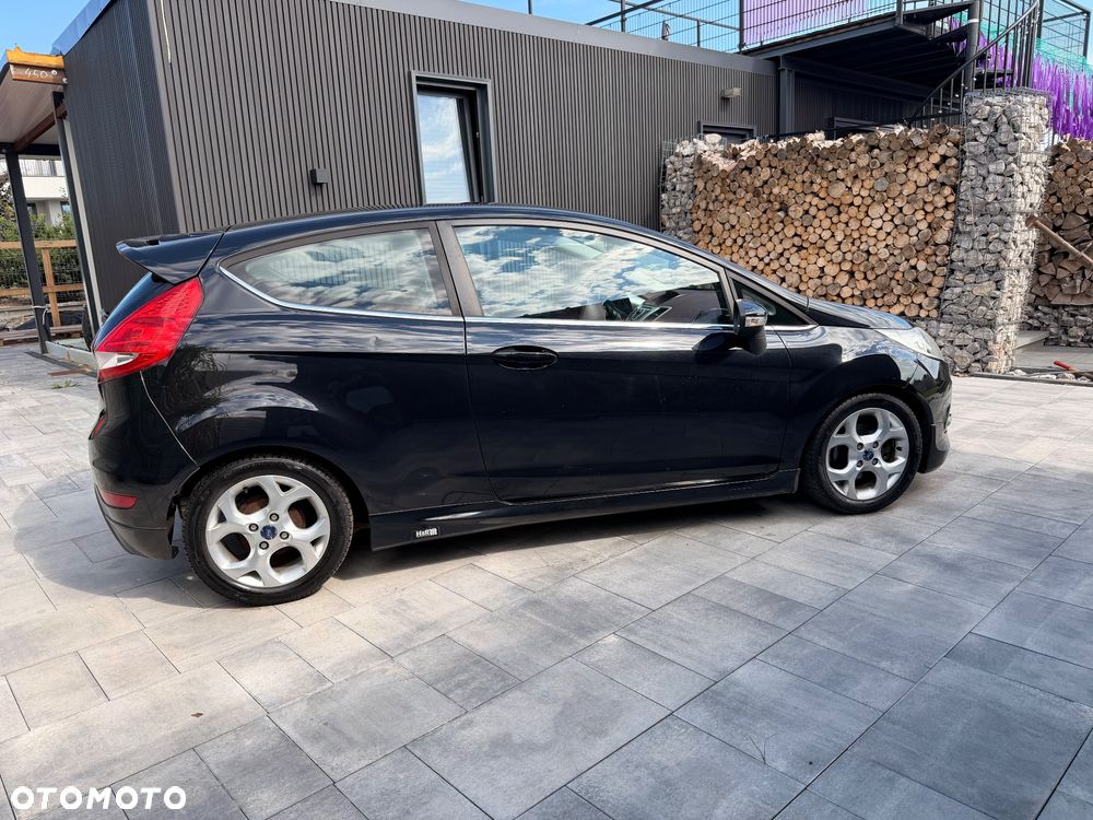 Ford Fiesta 1.4 Ghia - 4