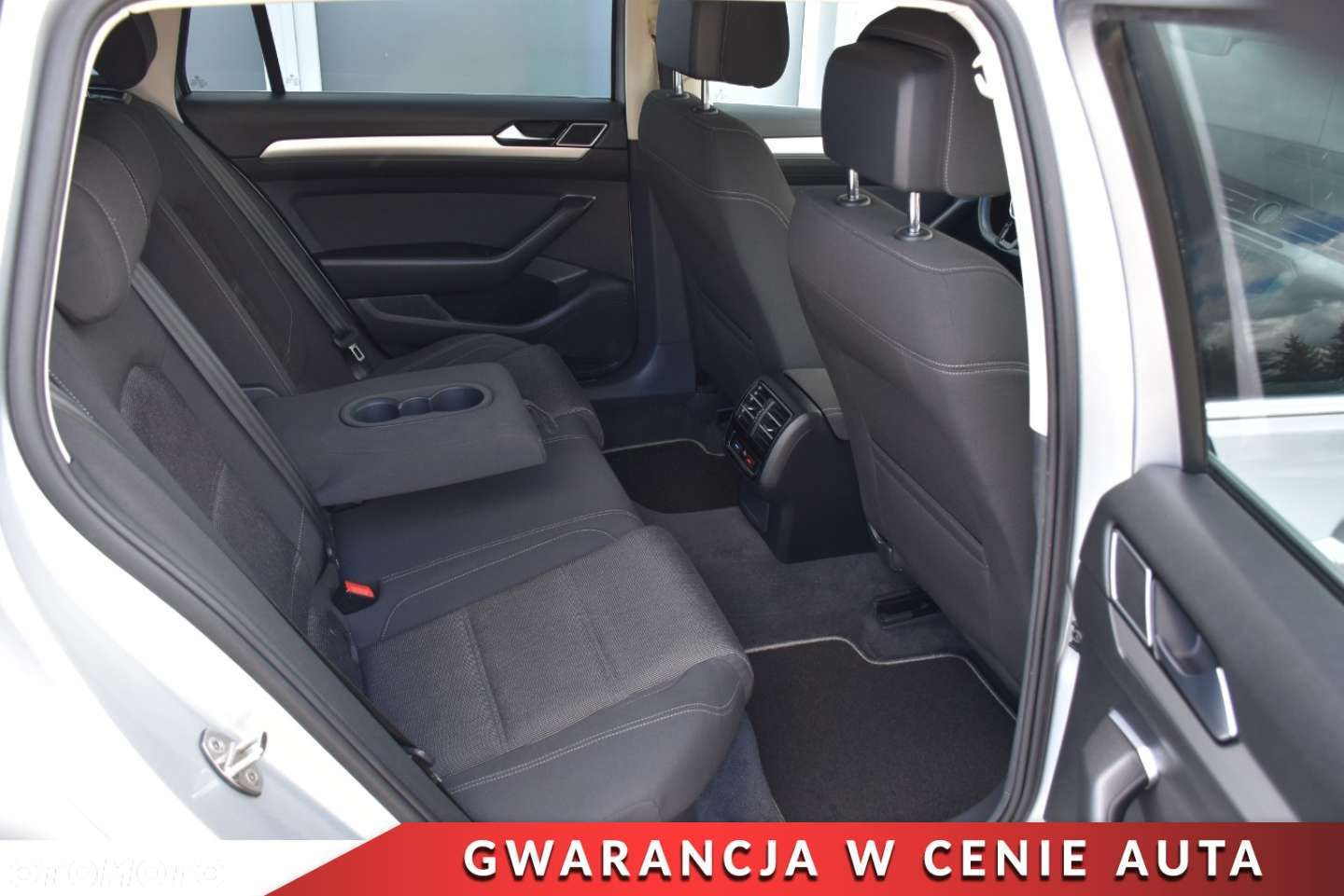 Volkswagen Passat 2.0 TDI SCR Comfortline - 10