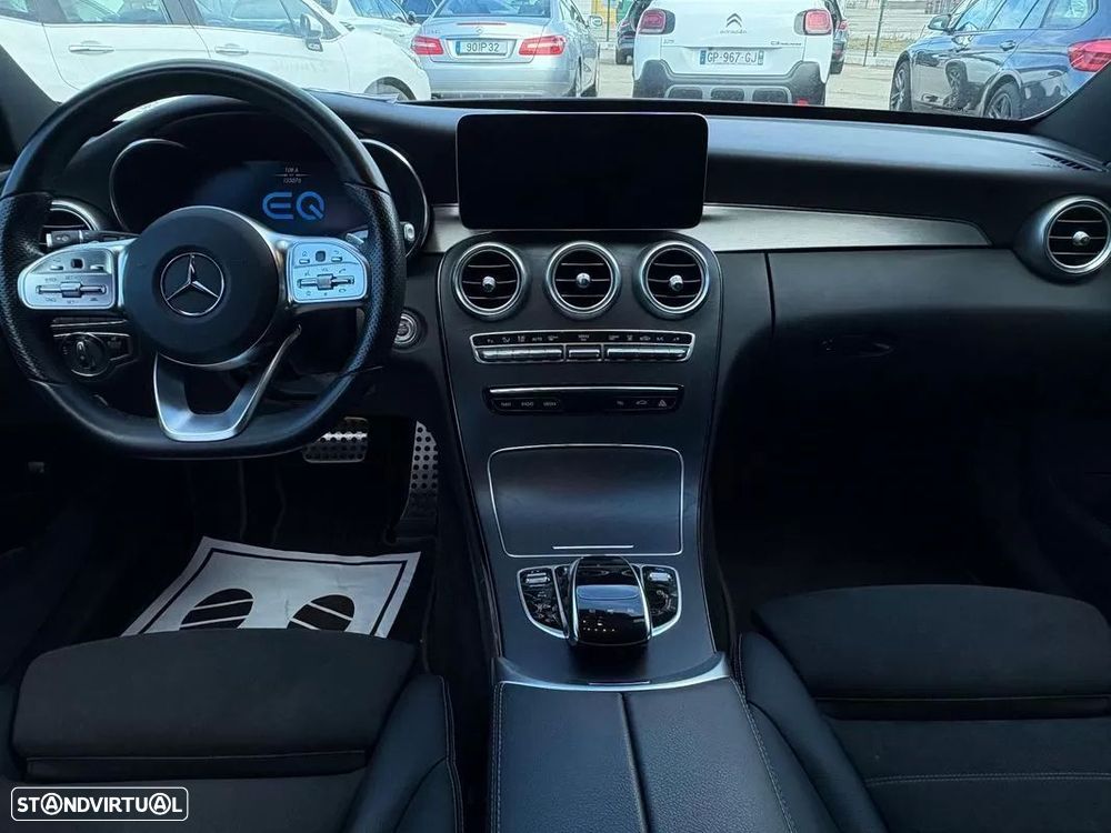Mercedes-Benz C 300 — fotografia 10