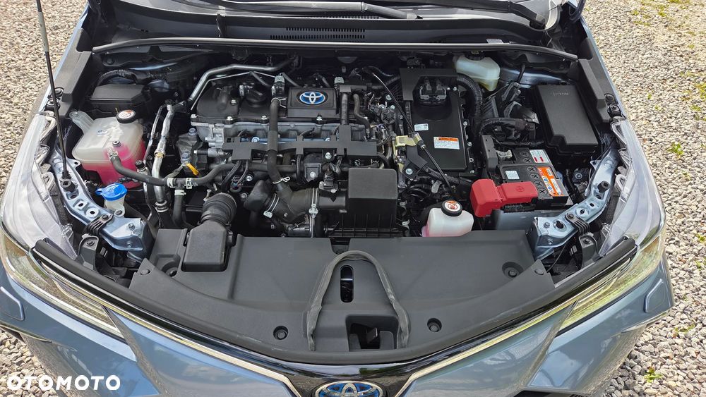 Toyota Corolla 1.8 Hybrid Executive - 23