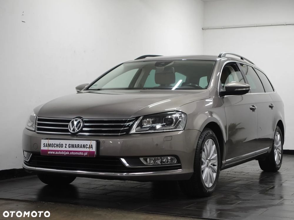 Volkswagen Passat - 4