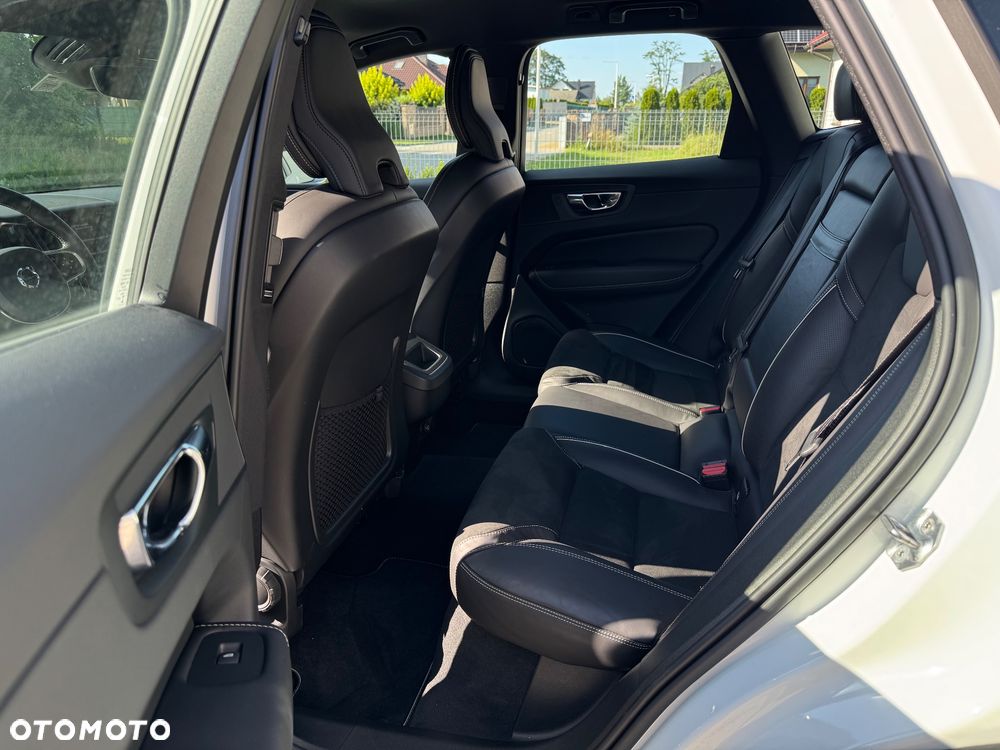Volvo XC 60 D4 R-Design - 15
