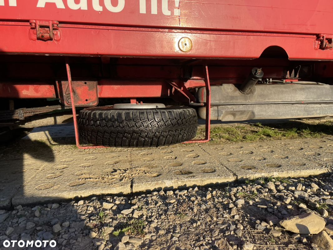 Mercedes-Benz 309D - 14