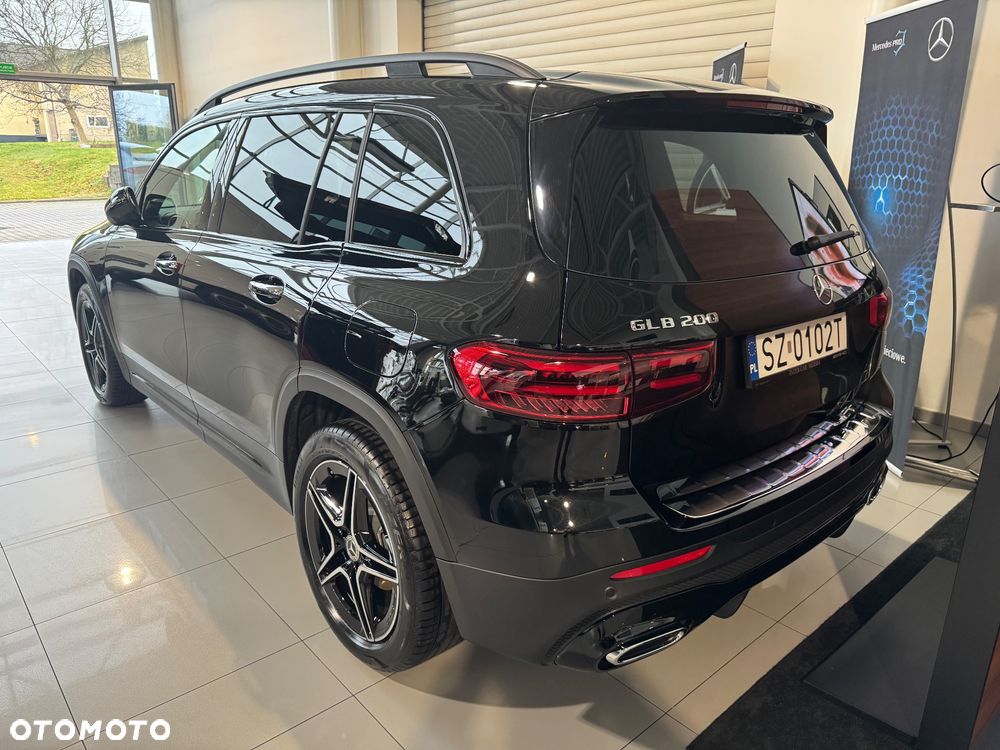 Mercedes-Benz GLB 200 mHEV AMG Line 7G-DCT - 9