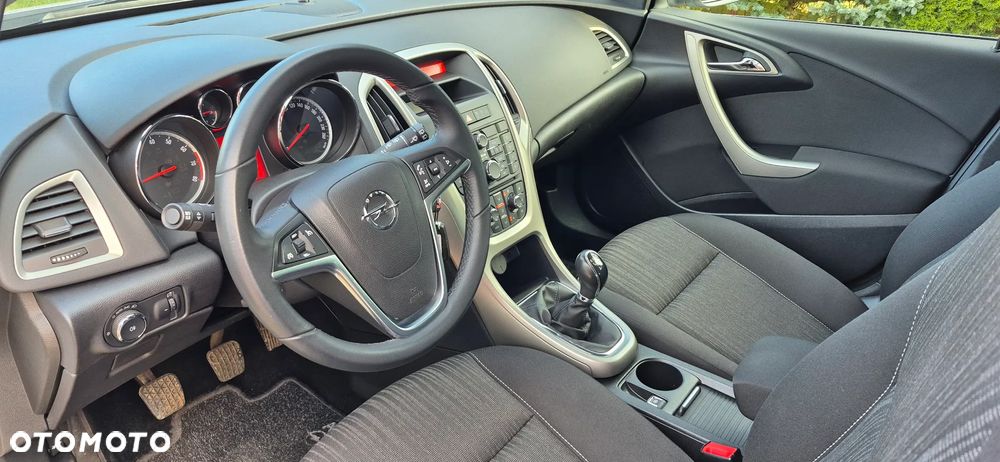 Opel Astra 1.4 ecoFLEX Cosmo - 7