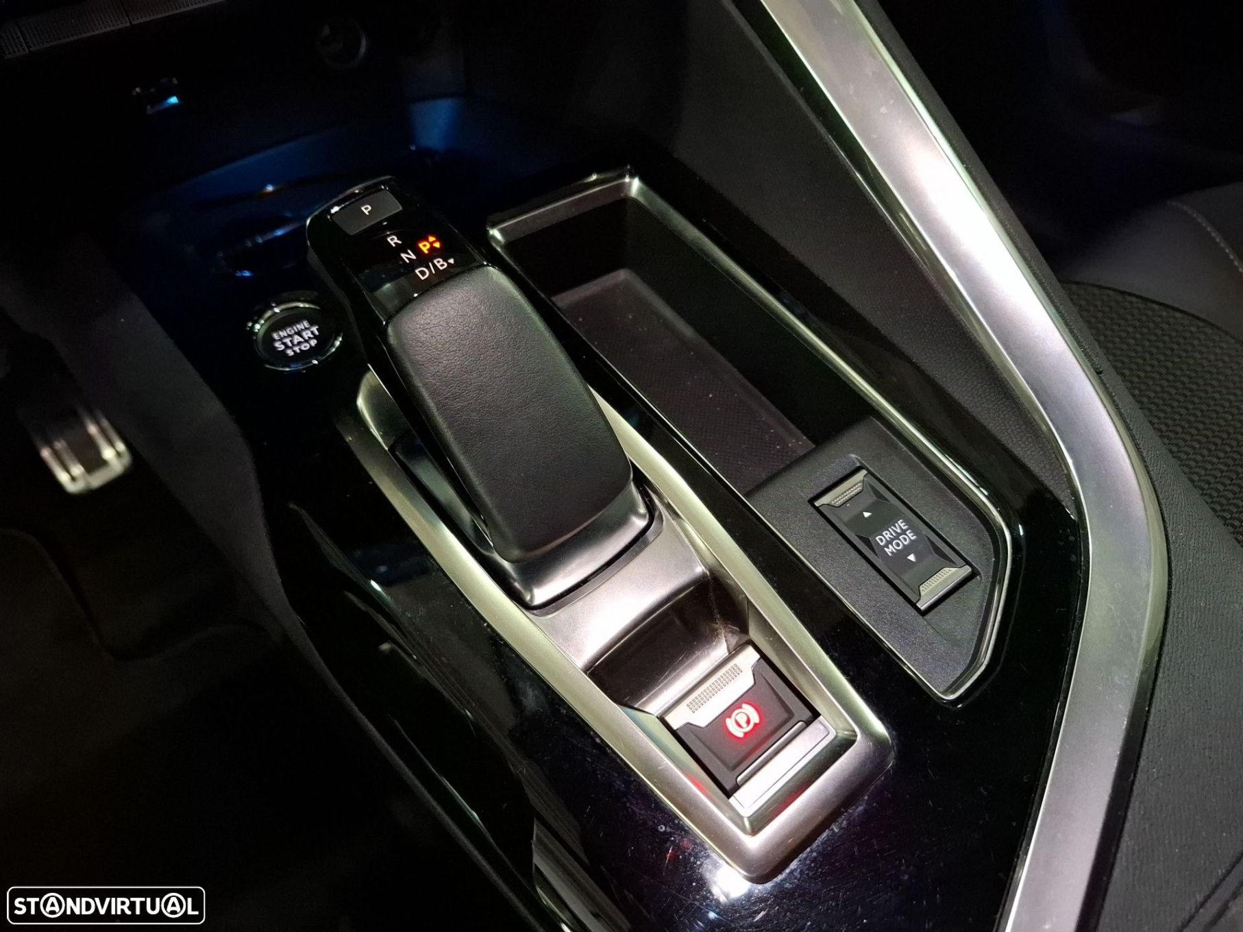 Peugeot 3008 1.6 Hybrid GT e-EAT8 - 19