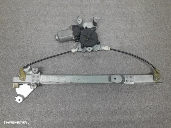 Elevador Tras Esq  Nissan Primera (P12) - 2