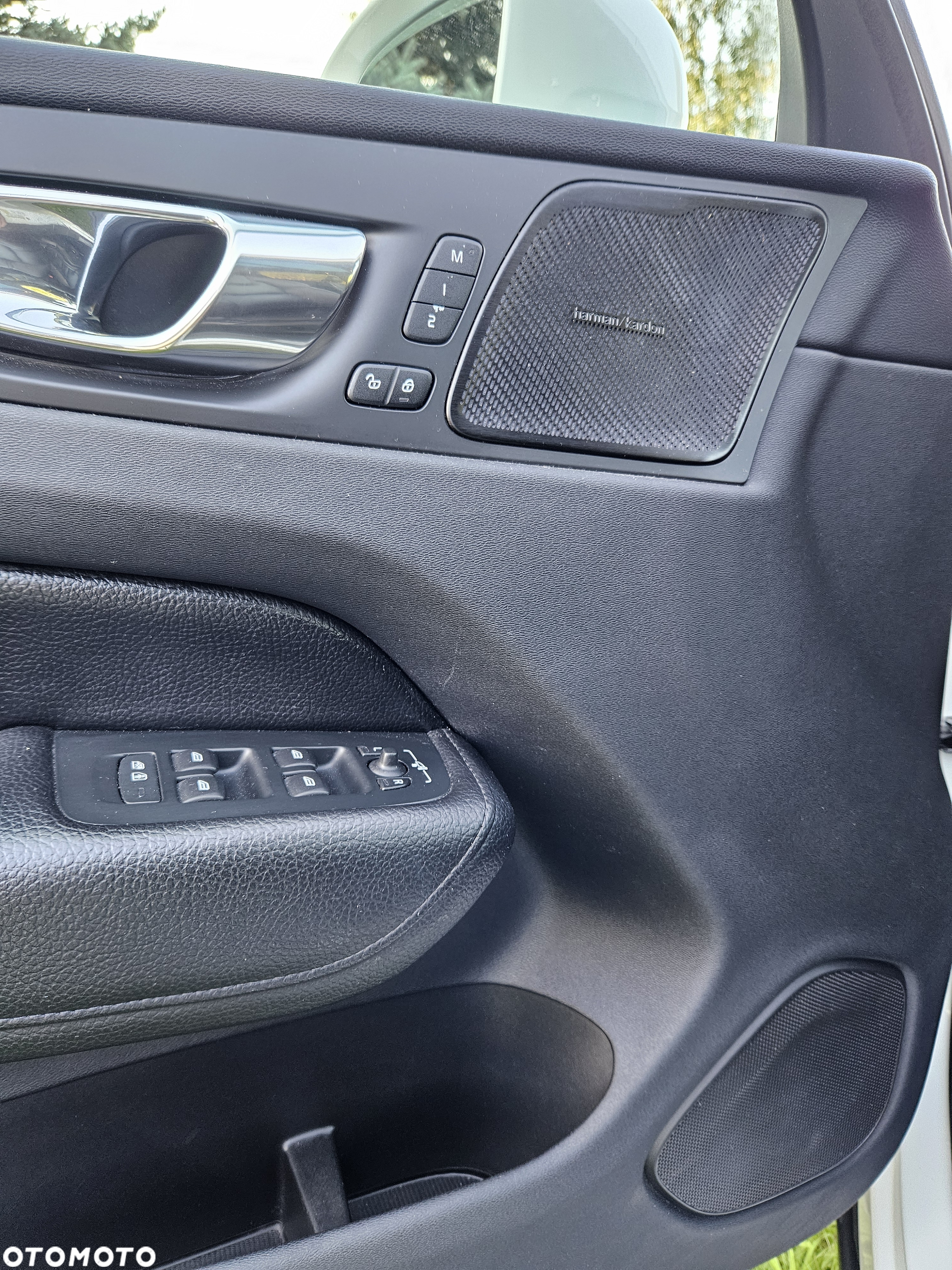 Volvo XC 60 - 24