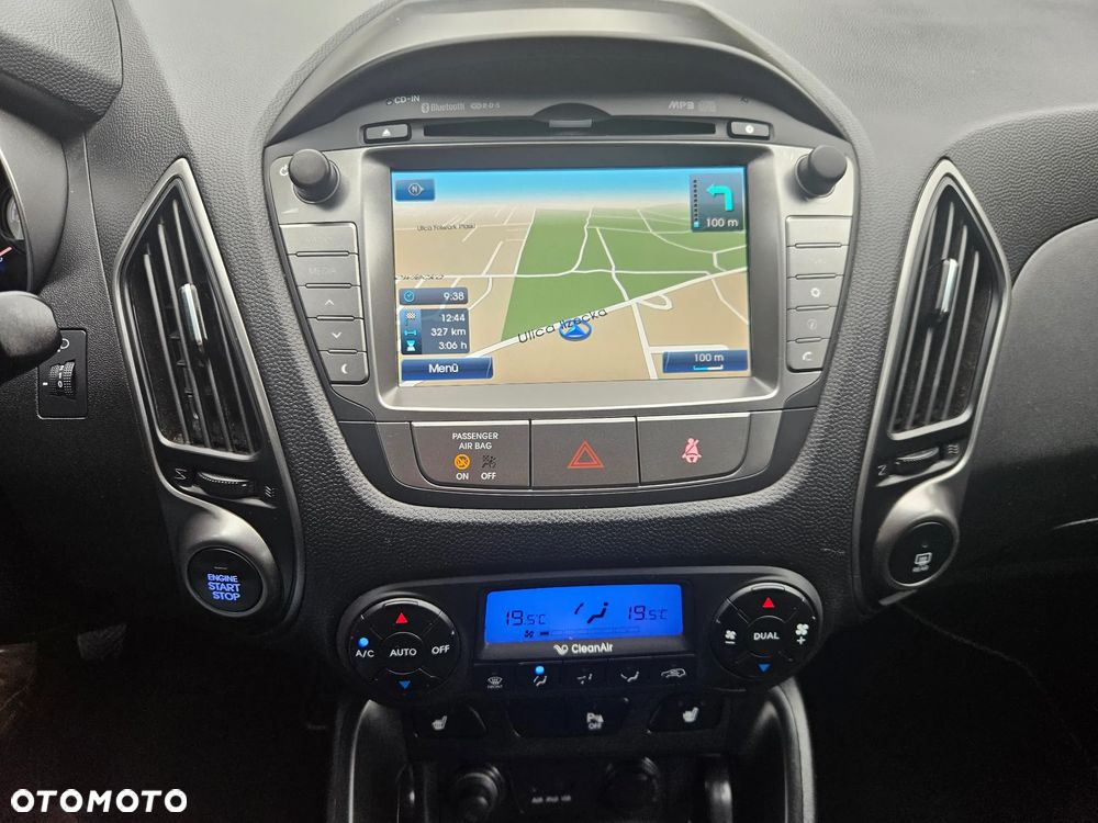 Hyundai ix35 1.6 2WD Fifa World Cup Edition - 31