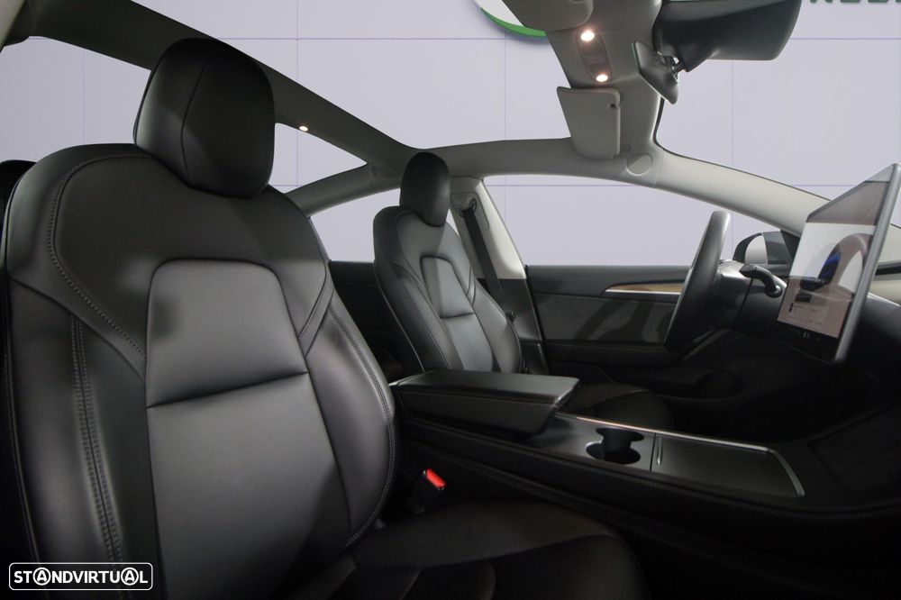 Tesla Model 3 - 13